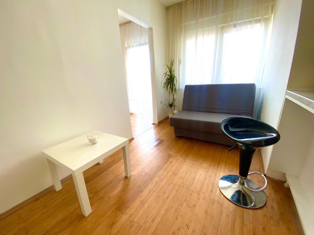 Town Place Mili Beograd Eksteriør billede